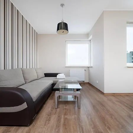 Apartment Niciarniana Spacious Lodz